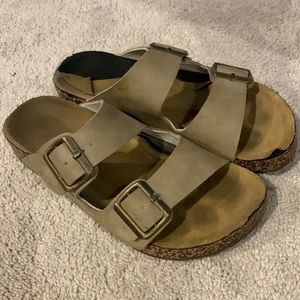 Rue 21 sandals